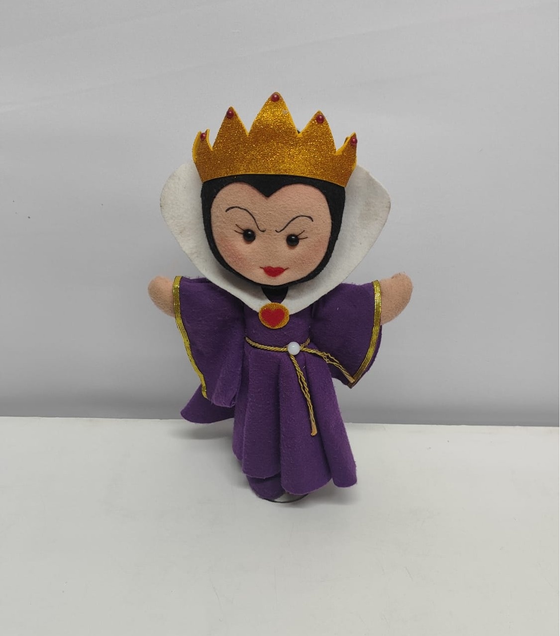 Feltro Rainha Má (Branca de Neve) - BB Festas Aluguel 