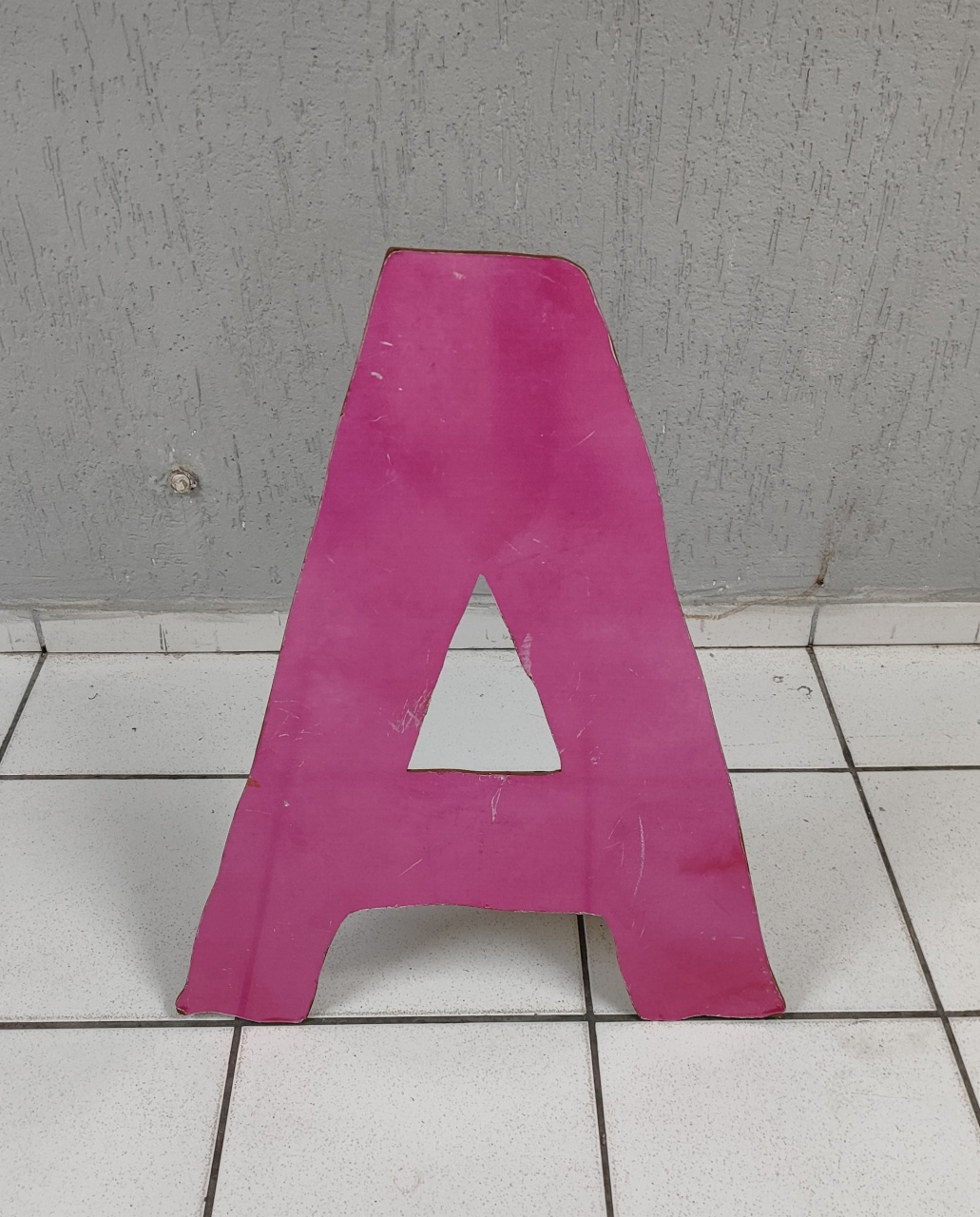 Totem de Chão Letra A Pink 80Cm X 60Cm - BB Festas Aluguel 