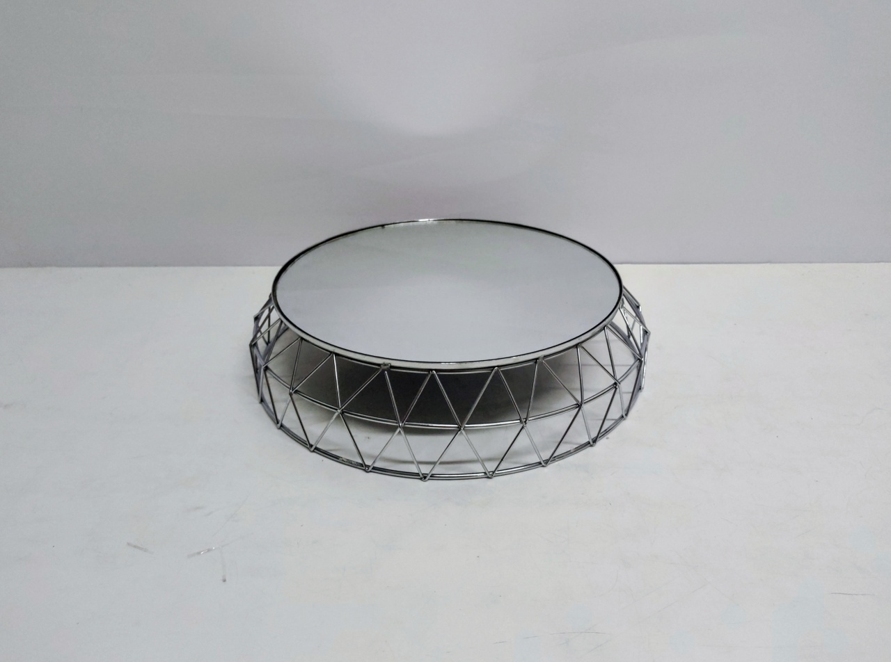 Boleira Prata Espelhada Com Base Aramada 9Cm Alt X 36Cm Diametro  - BB Festas Aluguel 