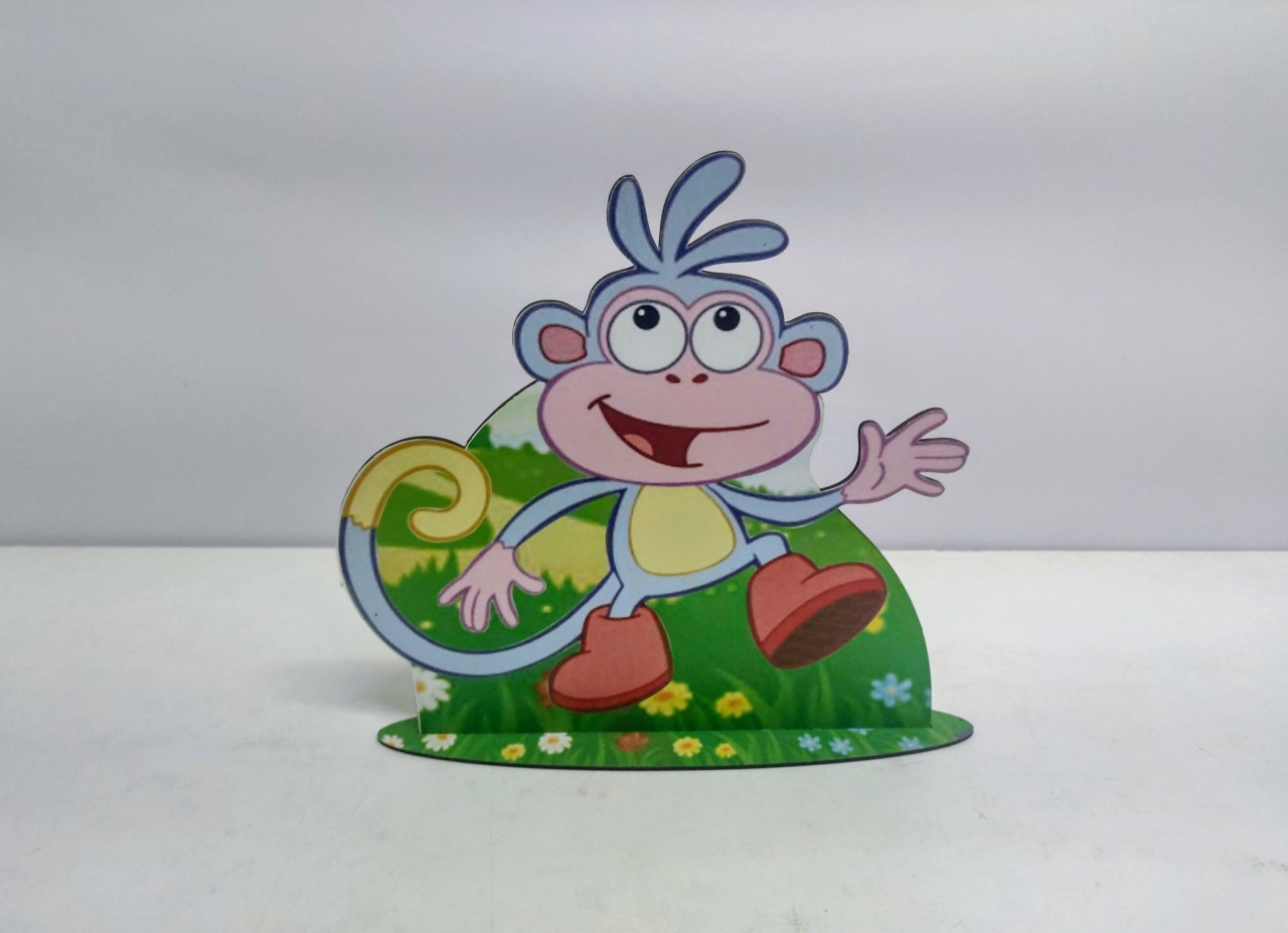 Totem Botas (Dora, A Aventureira) 30Cm Alt X 32Cm Larg  - BB Festas Aluguel 