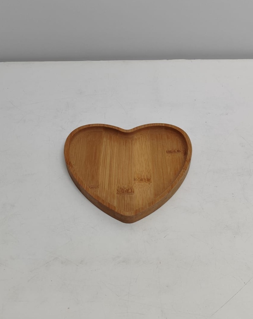 Tábua P Coração Mdf  Com Borda  - BB Festas Aluguel 
