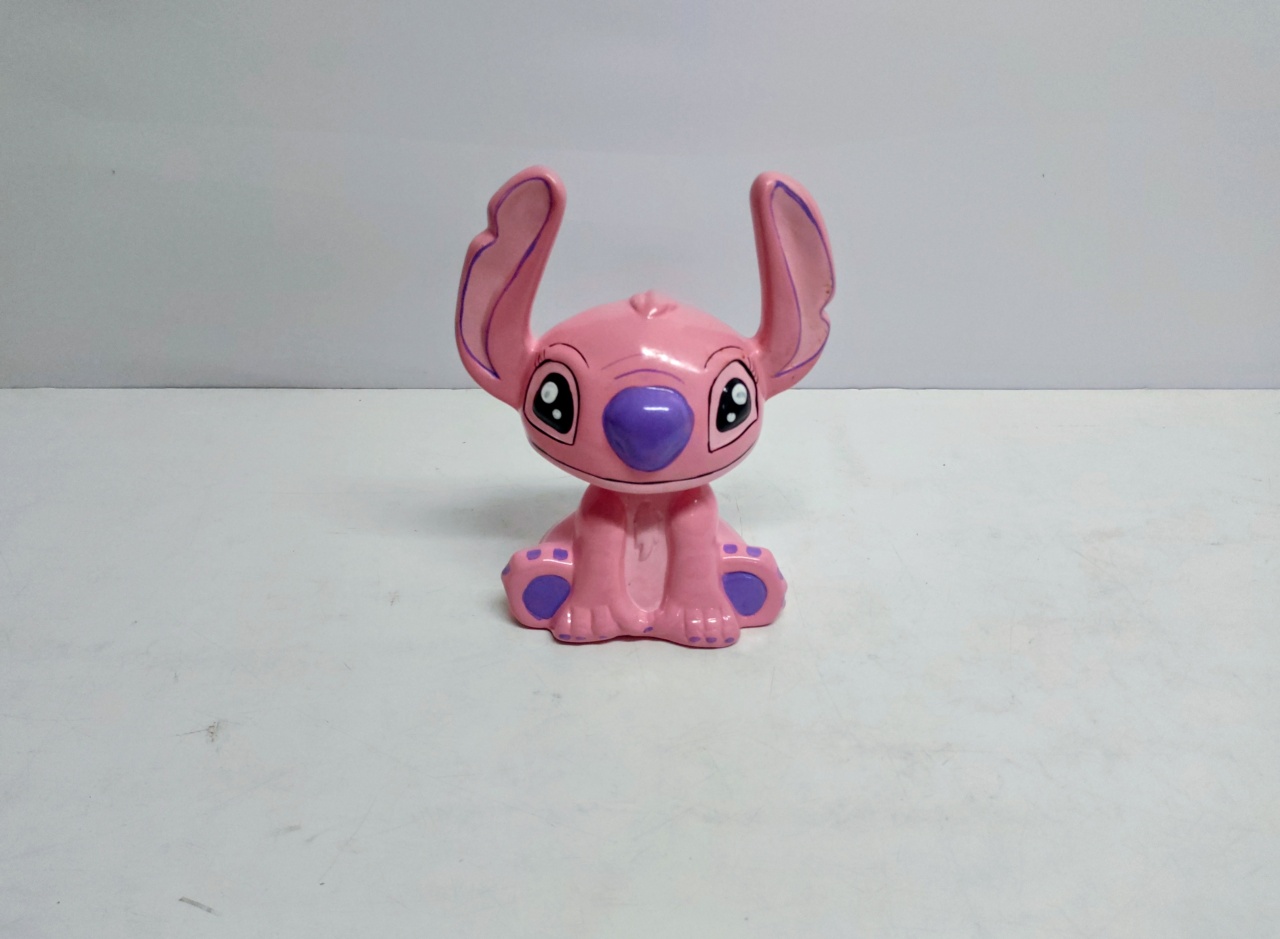 Escultura Do Angel (Stich & Lilo) 23Cm Alt X 15Cm Larg X 10Cm Comp  - BB Festas Aluguel 
