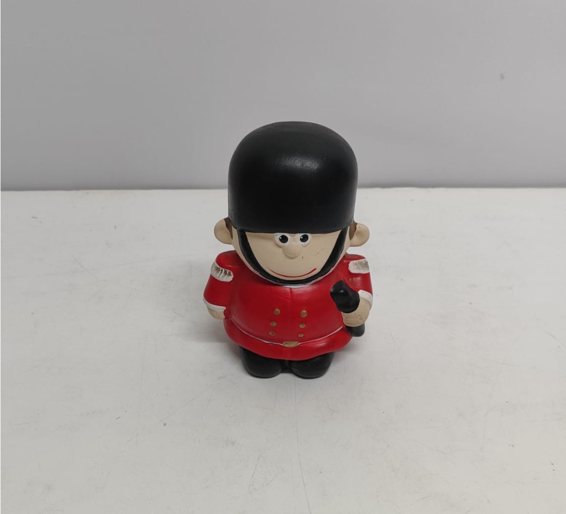 Soldado Inglês Decorativo 12Cm Alt X 7Cm X 7Cm - BBFestasAluguel 
