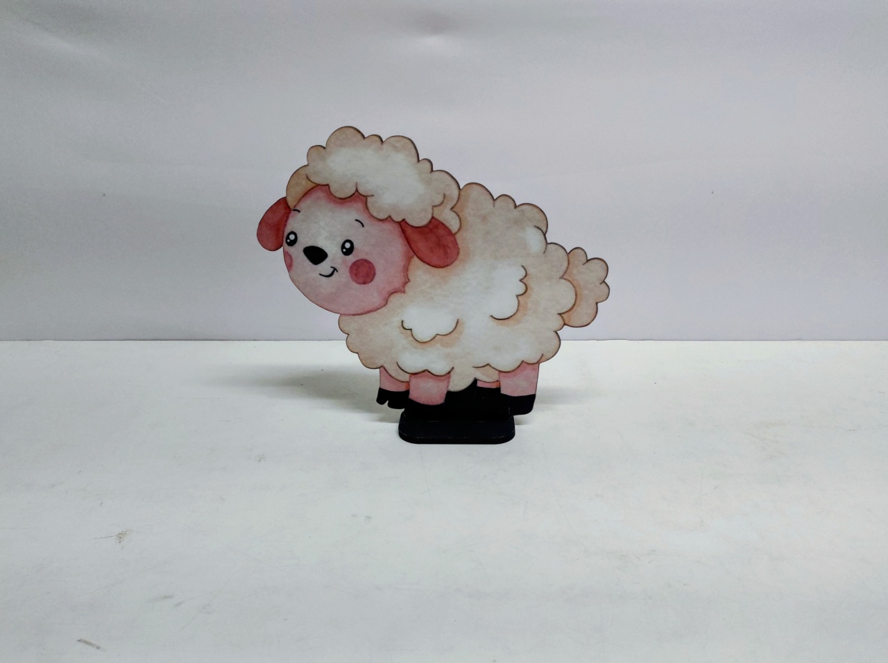 Totem Ovelha 25Cm Alt X 28Cm Larg  - BB Festas Aluguel 