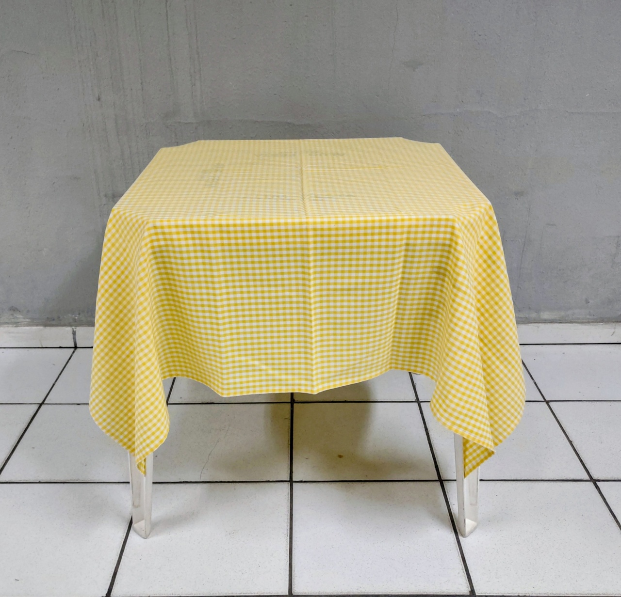 Tampo Xadrez Amarelo Claro - BBFestasAluguel 
