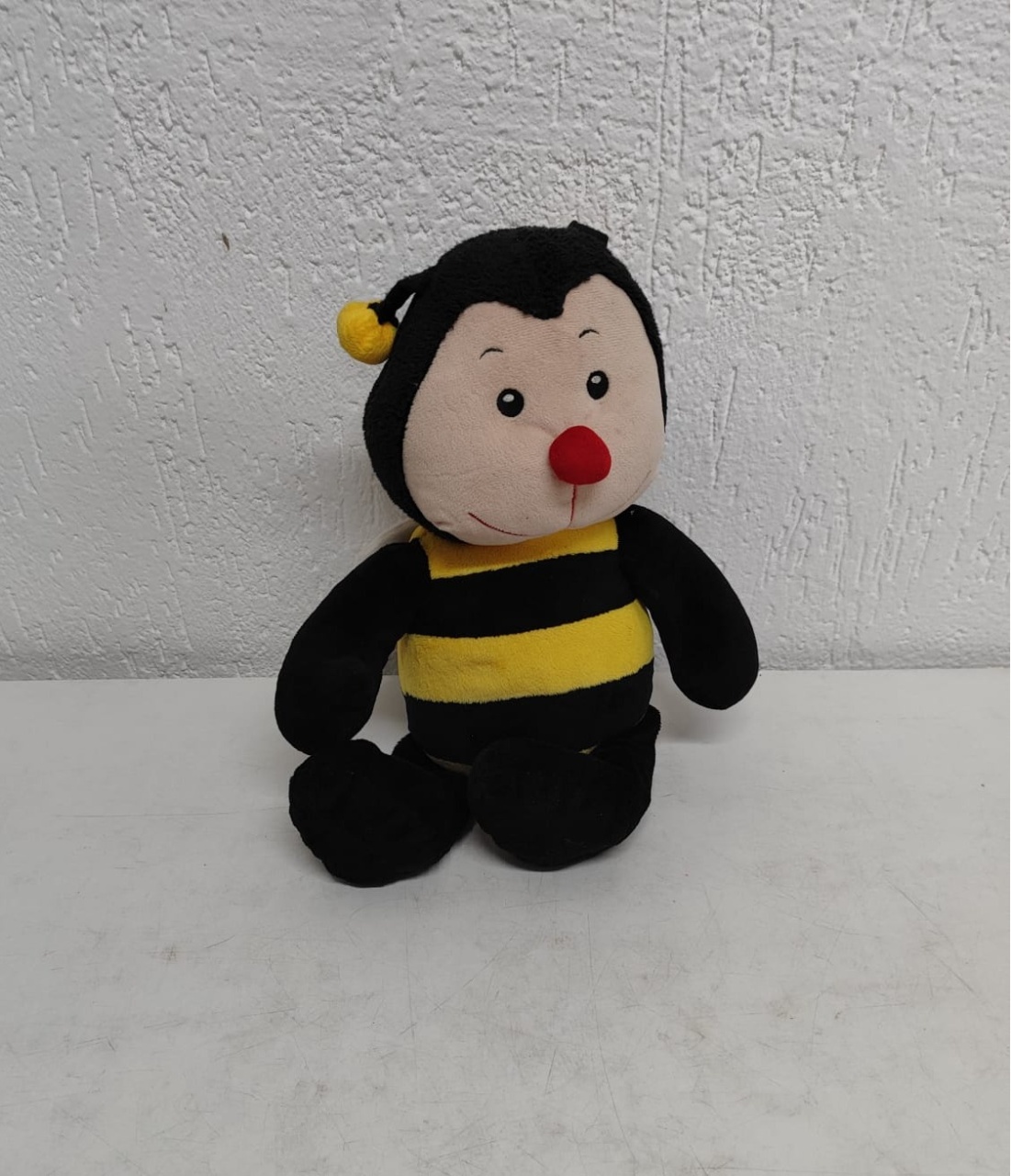 Feltro Abelha G - BB Festas Aluguel 