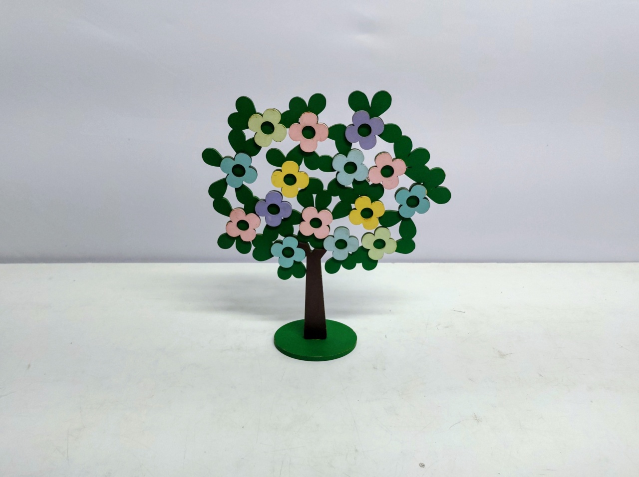 Totem Árvore de Jardim 31Cm Alt X 10Cm Larg  - BB Festas Aluguel 