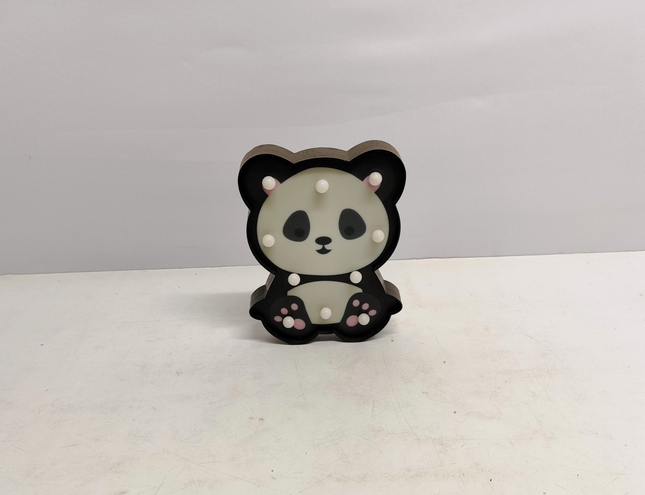 Luminária de Led Formato Panda 23Cm Alt X 18Cm Larg X 3Cm Comp - BB Festas Aluguel 