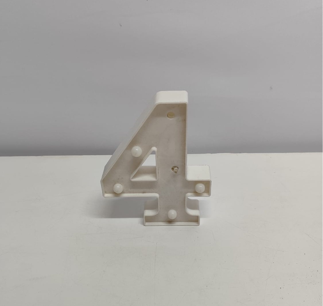 Número 4 Led de Mesa P  - BB Festas Aluguel 