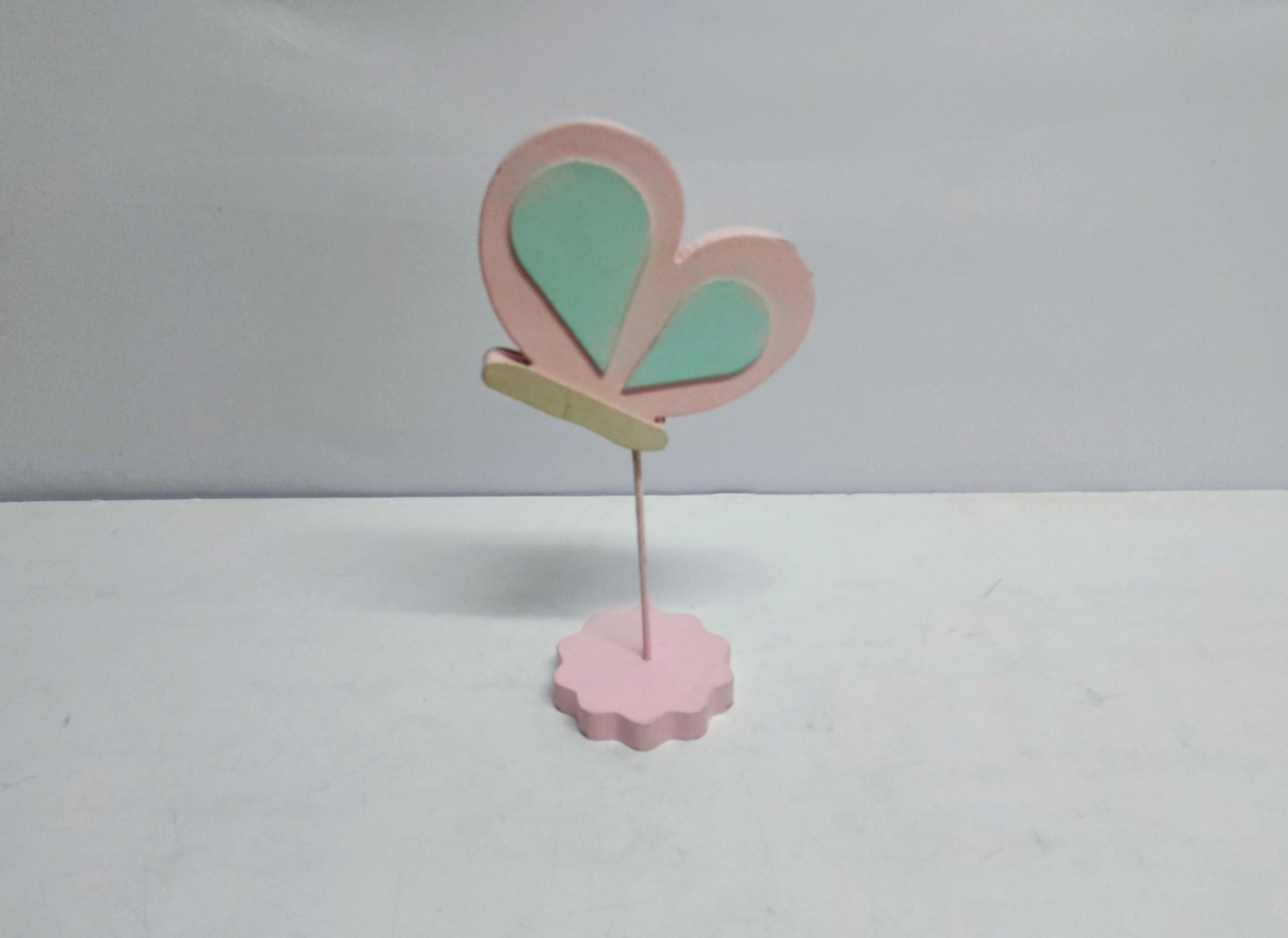 Totem Borboleta Mdf Rosa/Verde 28Cm Alt X 10Cm Diametro  - BB Festas Aluguel 