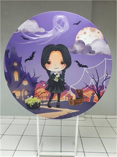 Painel Sublimado Redondo Wandinha Animada 130Cm - BB Festas Aluguel 