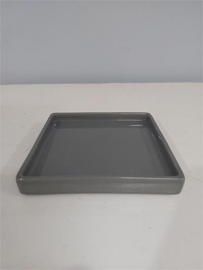 Bandeja Quadrada Reta Sem Pé/M Cinza 2Cm Alt X 15Cm Diametro - BB Festas Aluguel 