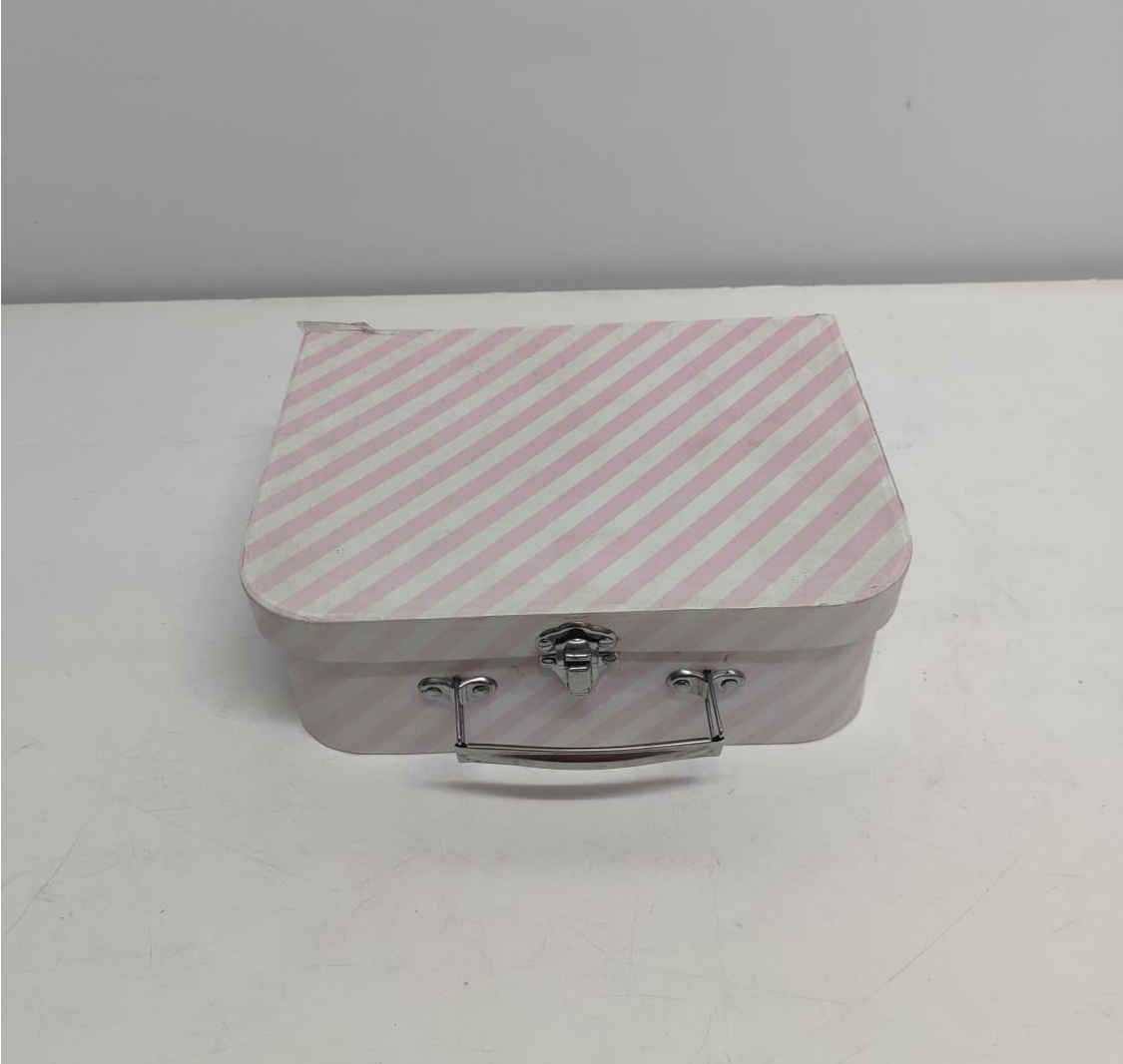 Maleta M Listrada Branco/Rosa Claro  - BB Festas Aluguel 
