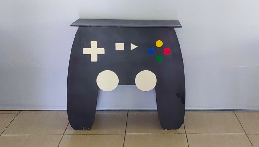 Mesa Gamer Mdf 80Cm Alt X 80Cm X 40Cm  - BB Festas Aluguel 