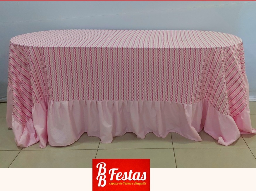 Toalha Decorativa Chevron Rosa Com Babado  - BB Festas Aluguel 