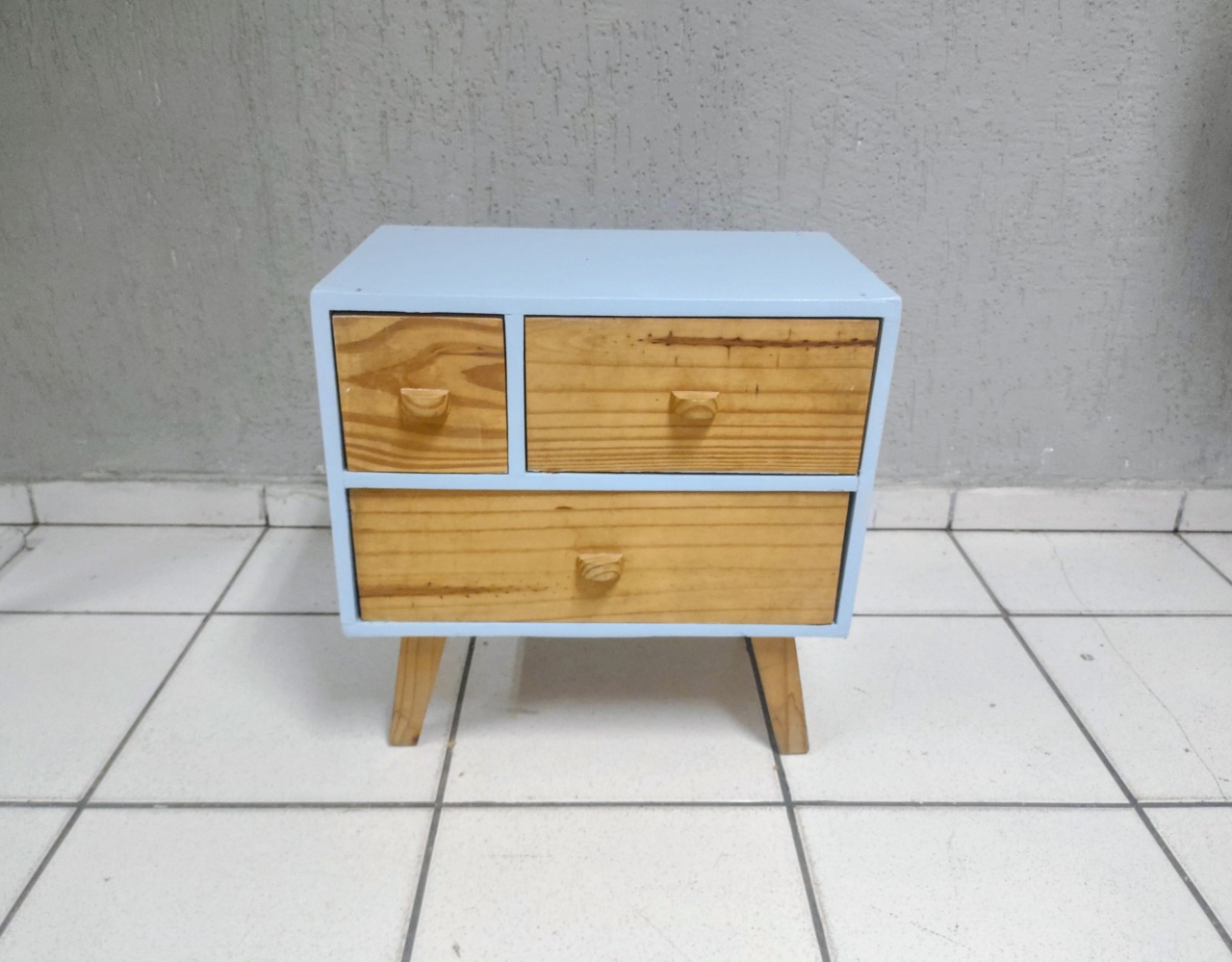 Nicho Baixo Azul Claro Com 3 Gavetas Falsas 50Cm Alt X 60Cm Larg X 40Cm Comp - BB Festas Aluguel 