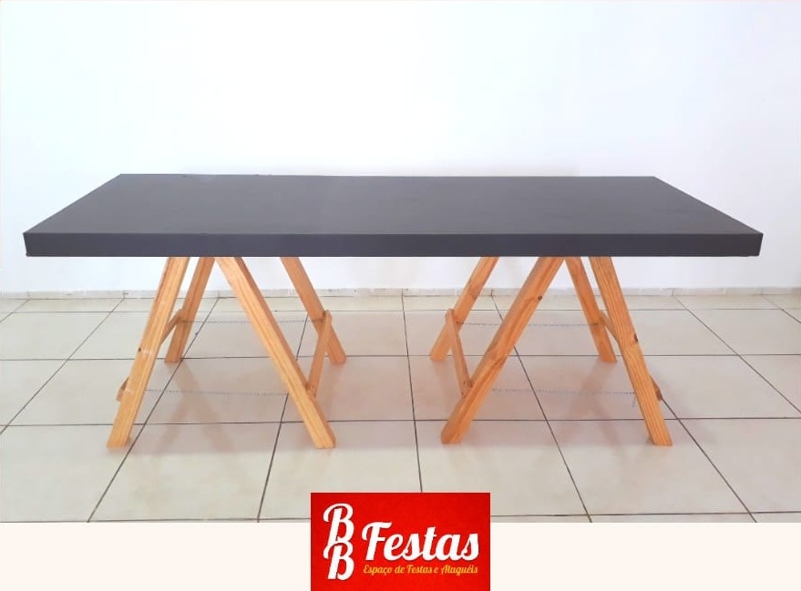 Mesa Cavalete Com Tampo Rústico Formicado  80Cm Alt X 2,20M Larg X 80Cm Comp - BB Festas Aluguel 