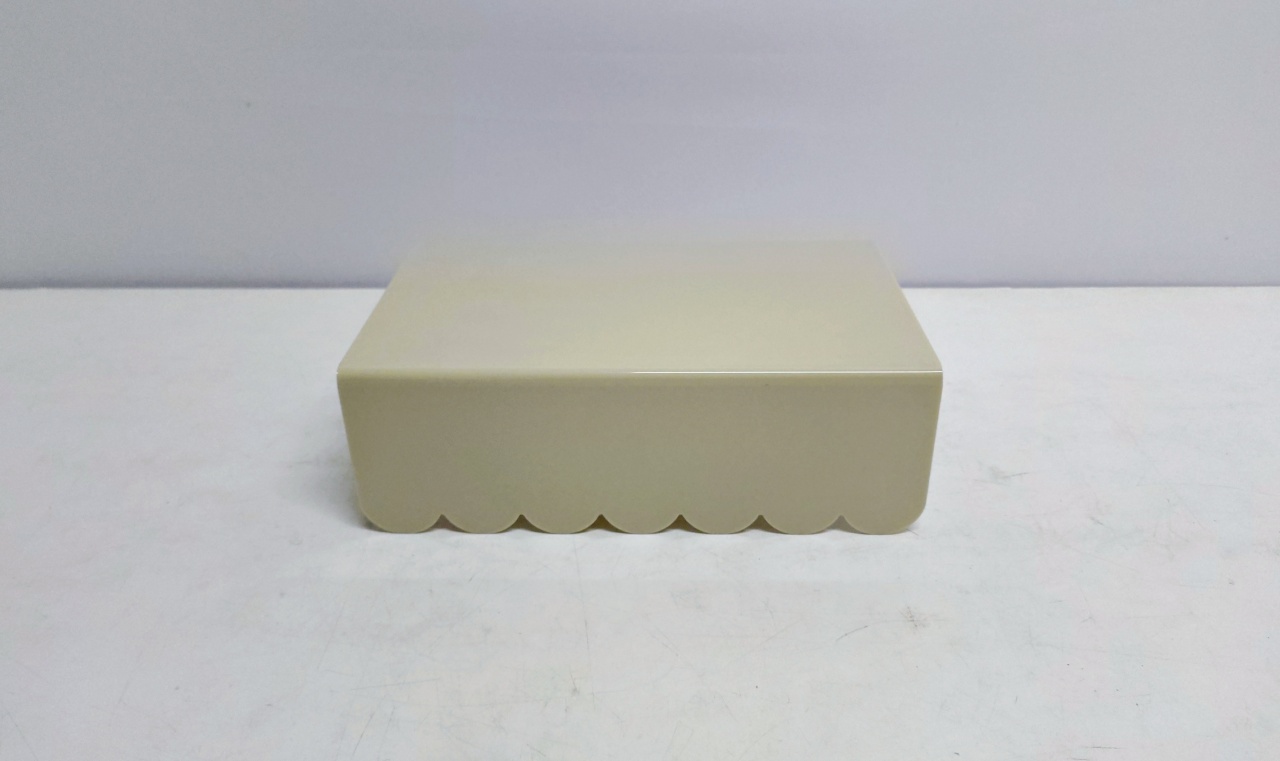 Suporte Acrílico/G Bege 8Cm Alt X 15Cm Larg X 25Cm Comp  - BB Festas Aluguel 