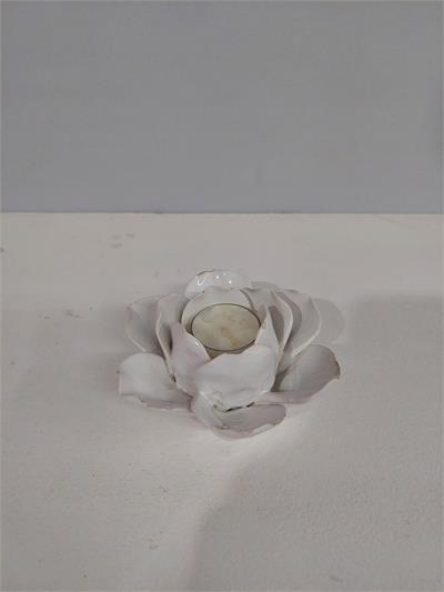 Castiçal Flor Louça Branca 6Cm X 12Cm - BB Festas Aluguel 