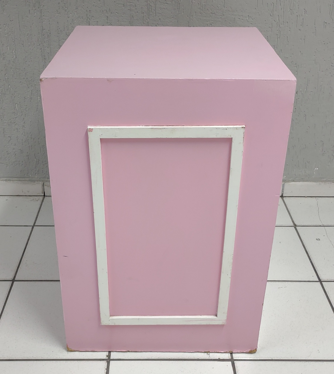 Cubo Moldura G Rosa 80Cm Alt X 50Cm X 50Cm  - BB Festas Aluguel 