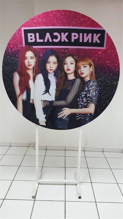 Painel Sublimado Redondo Black Pink 1,30Cm - BB Festas Aluguel 