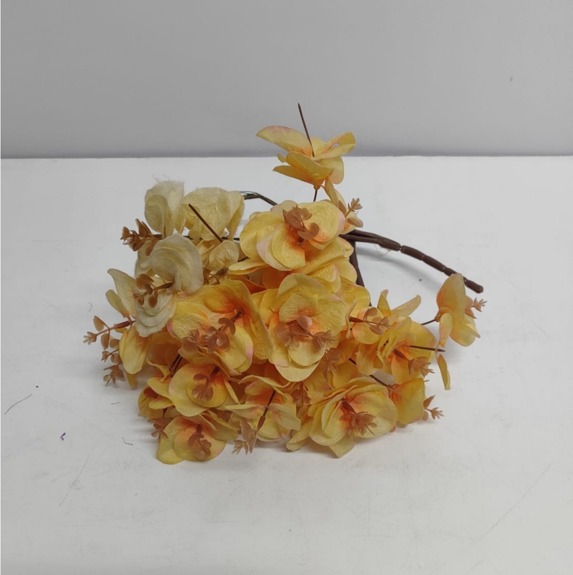 Arranjo Eucalipto Amarelo - BBFestasAluguel 