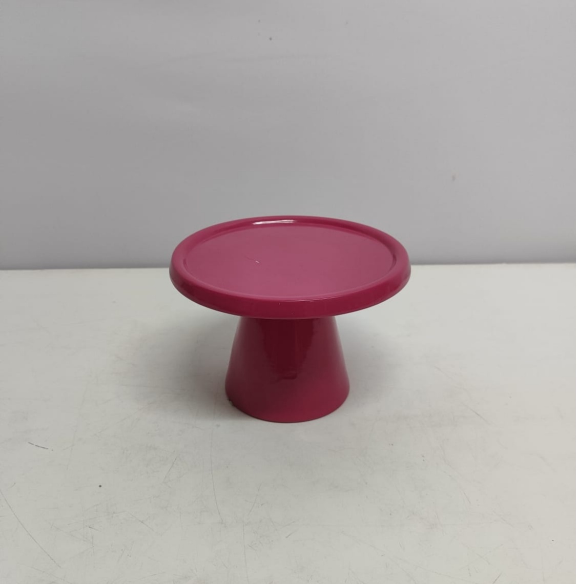 Porta Doce Redondo Pé Cone Pink P 15Cm Diametro - BBFestasAluguel 