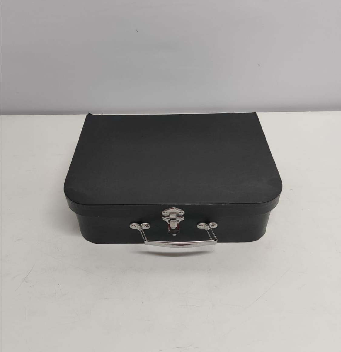 Maleta G Preto   - BB Festas Aluguel 