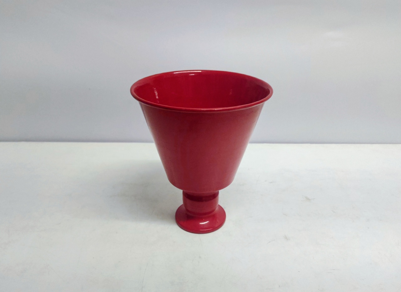 Vaso Tulipa Vermelho 22Cm Alt X 19Cm Diametro  - BB Festas Aluguel 