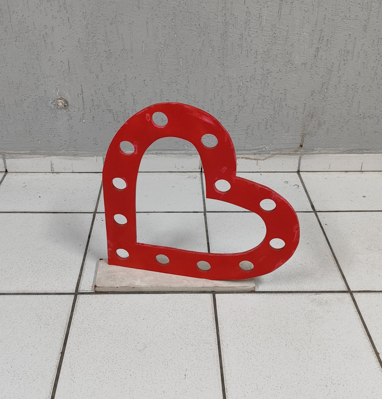 Totem de Chão Coração 50Cm X 50Cm  - BB Festas Aluguel 