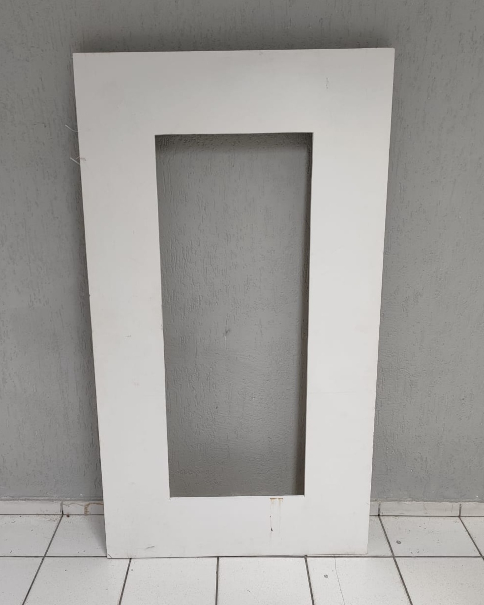 Painel Vazado Moldura Branco 1,90M X 1,05,M - BB Festas Aluguel 