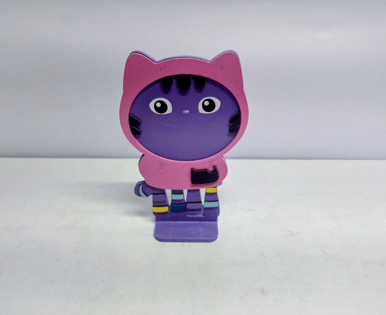 Totem Personagem Dj Risonho  (A Casa Mágica de Gabby) - BBFestasAluguel 