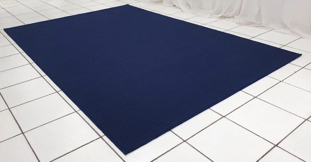 Carpete Azul Escuro 5M X 2M  - BB Festas Aluguel 