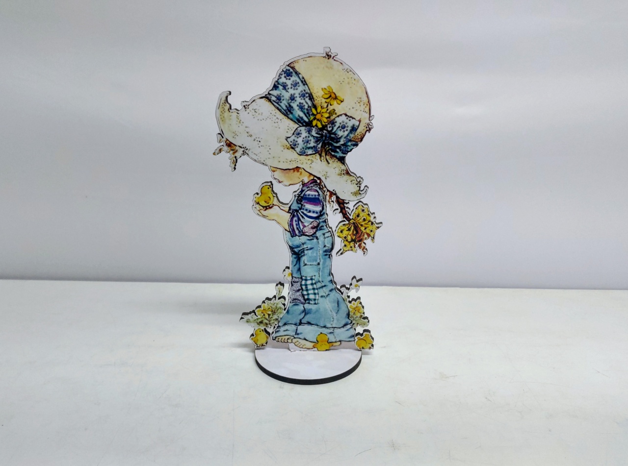 Totem Sarah Kay (Casinha de Boneca)  31Cm Alt X 16Cm Larg  - BB Festas Aluguel 