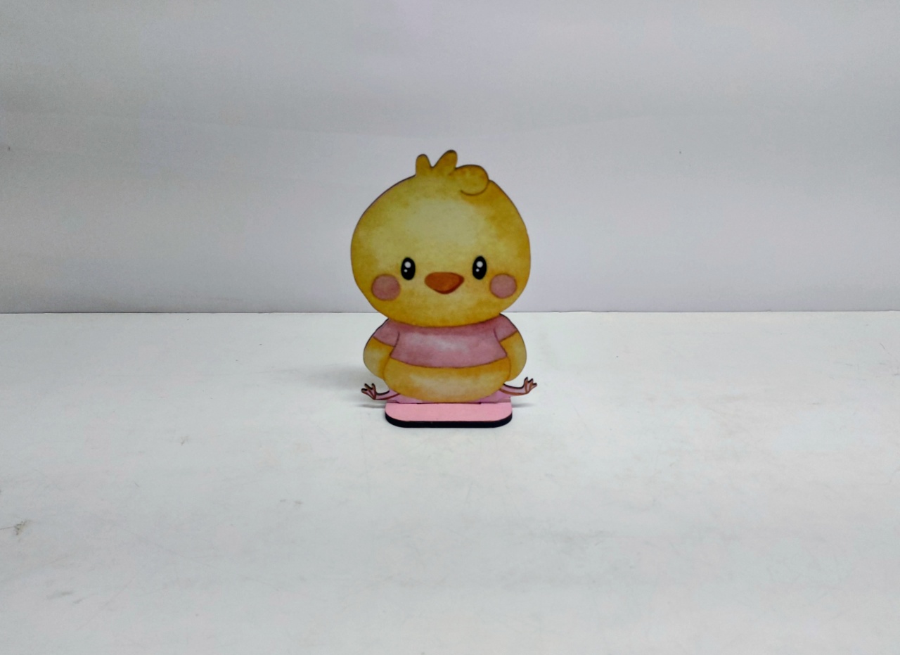 Totem Pintinho 20Cm Alt X 10Cm Larg - BB Festas Aluguel 