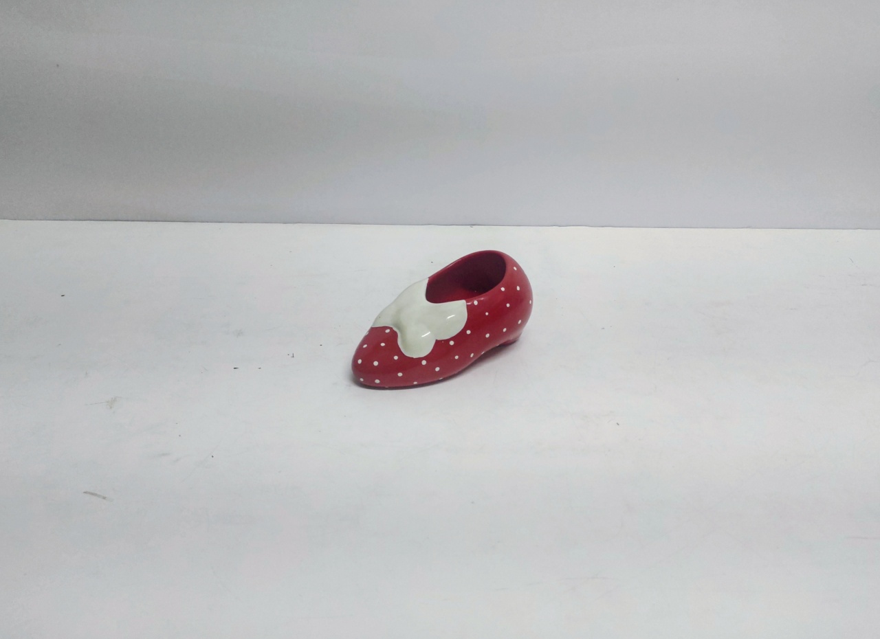 Sapato Minne Vermelho/Branco 7Cm Alt X 7Cm Larg X 16Cm Comp  - BB Festas Aluguel 