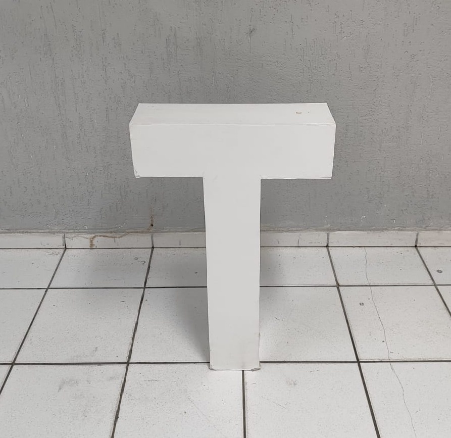Letra T Mdf 80Cm - BB Festas Aluguel 