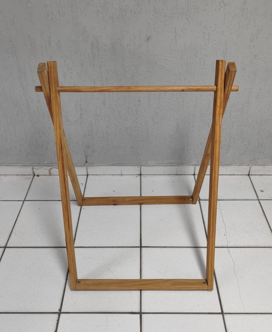 Estrutura Rústica Para Placa 90Cm X 70Cm  - BB Festas Aluguel 