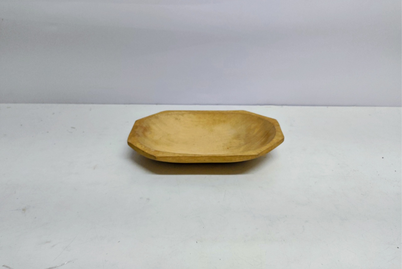 Bandeja Oval Rústica 4Cm Alrt X 17Cm Larg X 25Cm Comp  - BB Festas Aluguel 