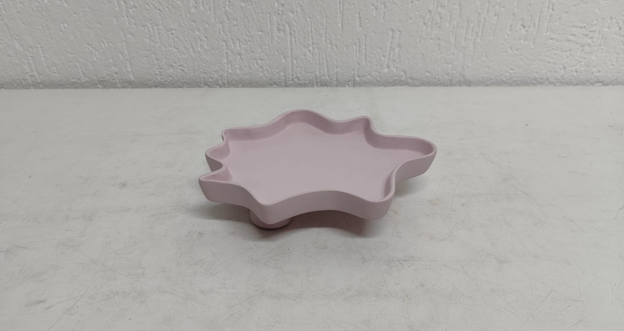 Bandeja Orgânica Estrela Com Pé Lilás 6Cm Alt X 22Cm X 22Cm - BB Festas Aluguel 
