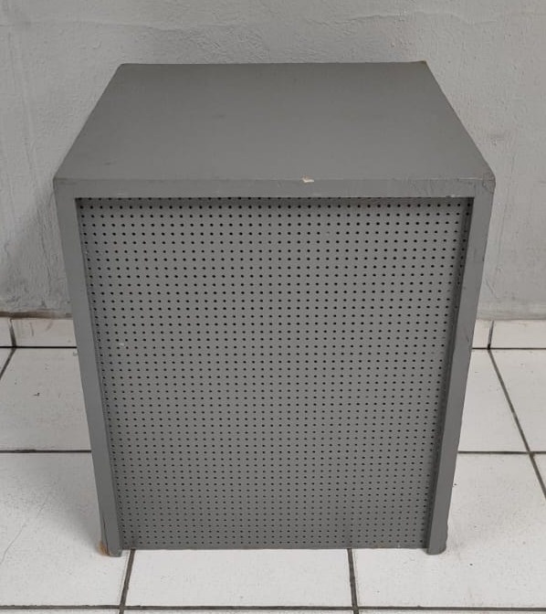 Cubo Poá G Cinza 60Cm Alt X 50Cm X 60Cm  - BB Festas Aluguel 