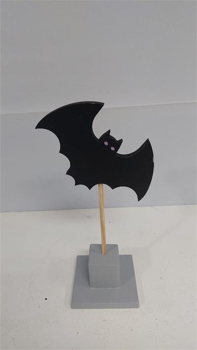 Totem Morcego Em Mdf (Halloween) 25Cm X 9Cm - BB Festas Aluguel 
