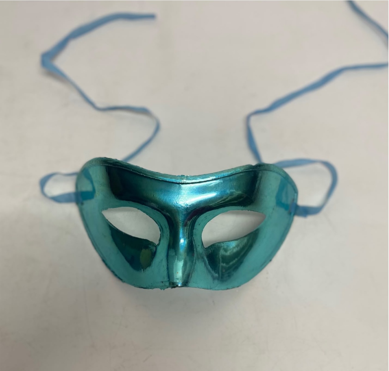Máscara de Carnaval Veneziana Lisa Azul Claro - BBFestasAluguel 
