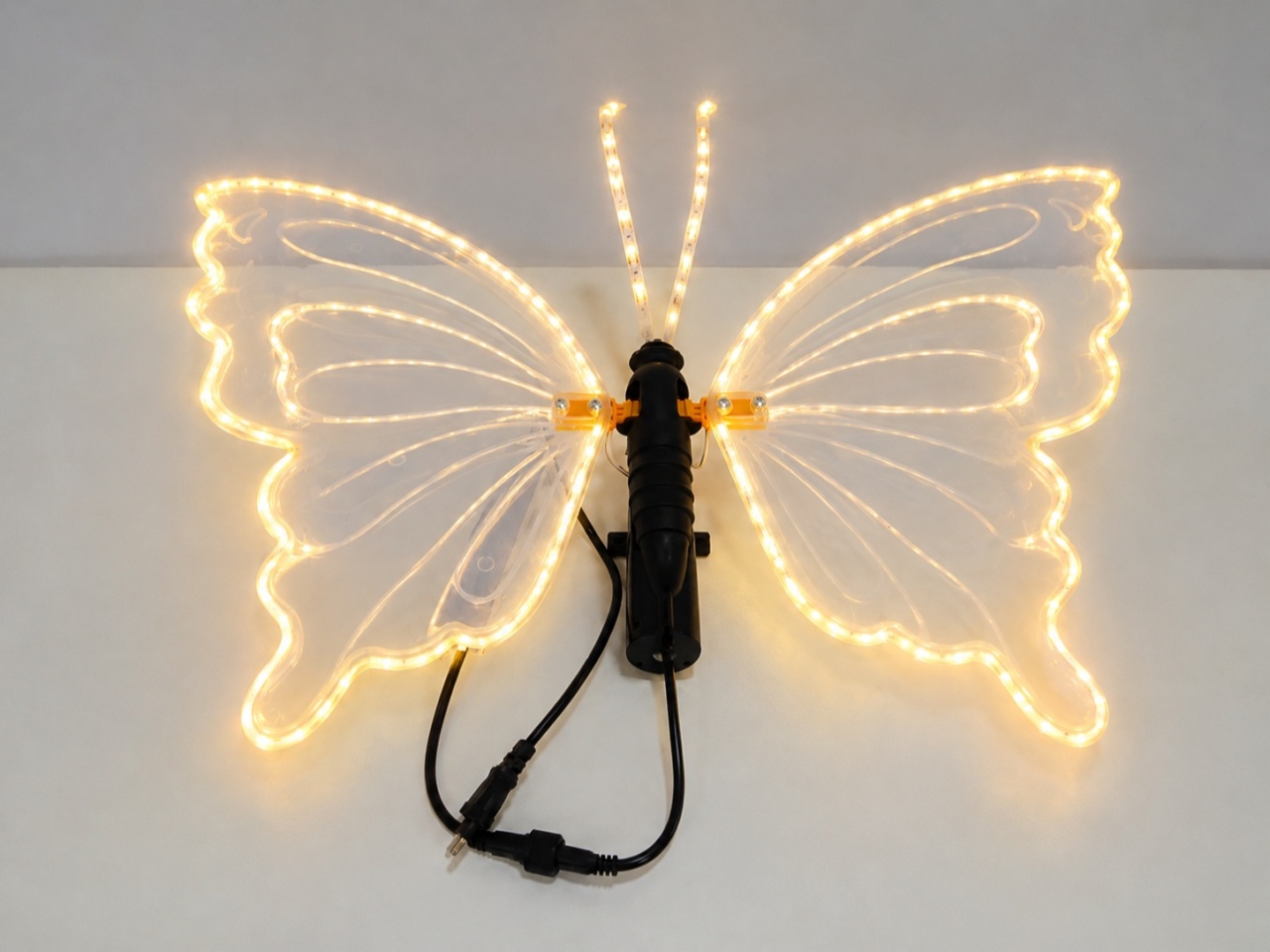 Borboleta de Led (Movimento) 60Cm Comp X 40Cm Larg. - BBFestasAluguel 