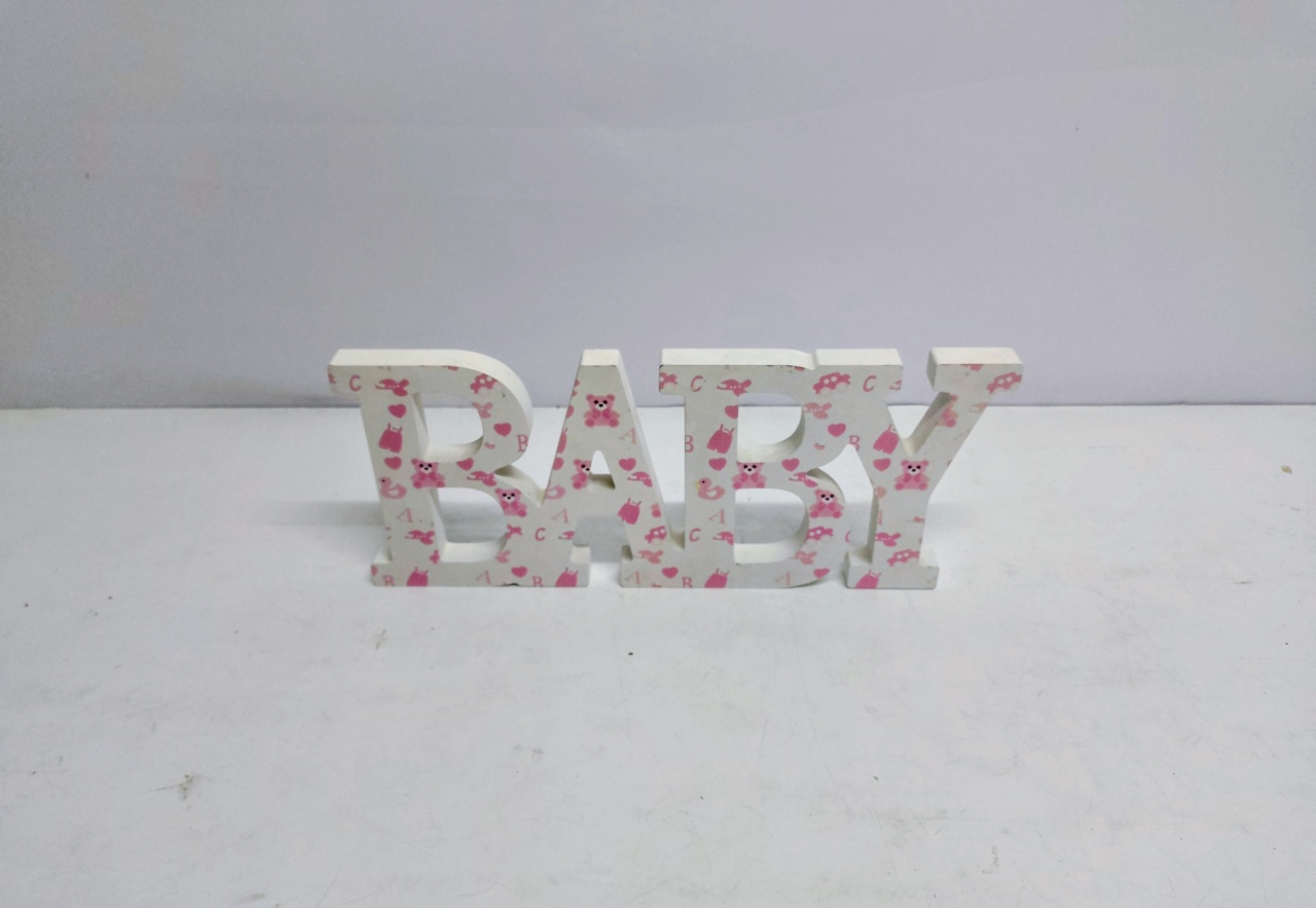 Letreiro Baby Branco/Rosa Mdf 15Cm Alt X 35Cm Larg  - BB Festas Aluguel 