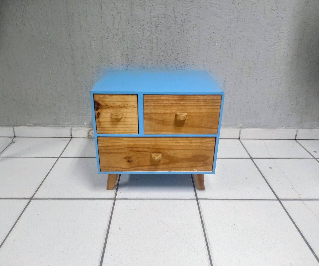 Nicho Baixo Azul Com 3 Gavetas Falsas  50Cm Alt X 60Cm Larg X 40Cm Comp - BB Festas Aluguel 