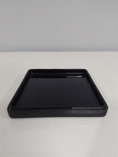 Bandeja Quadrada Reta Sem Pé Preto 2Cm Alt X 15Cm Diametro - BB Festas Aluguel 