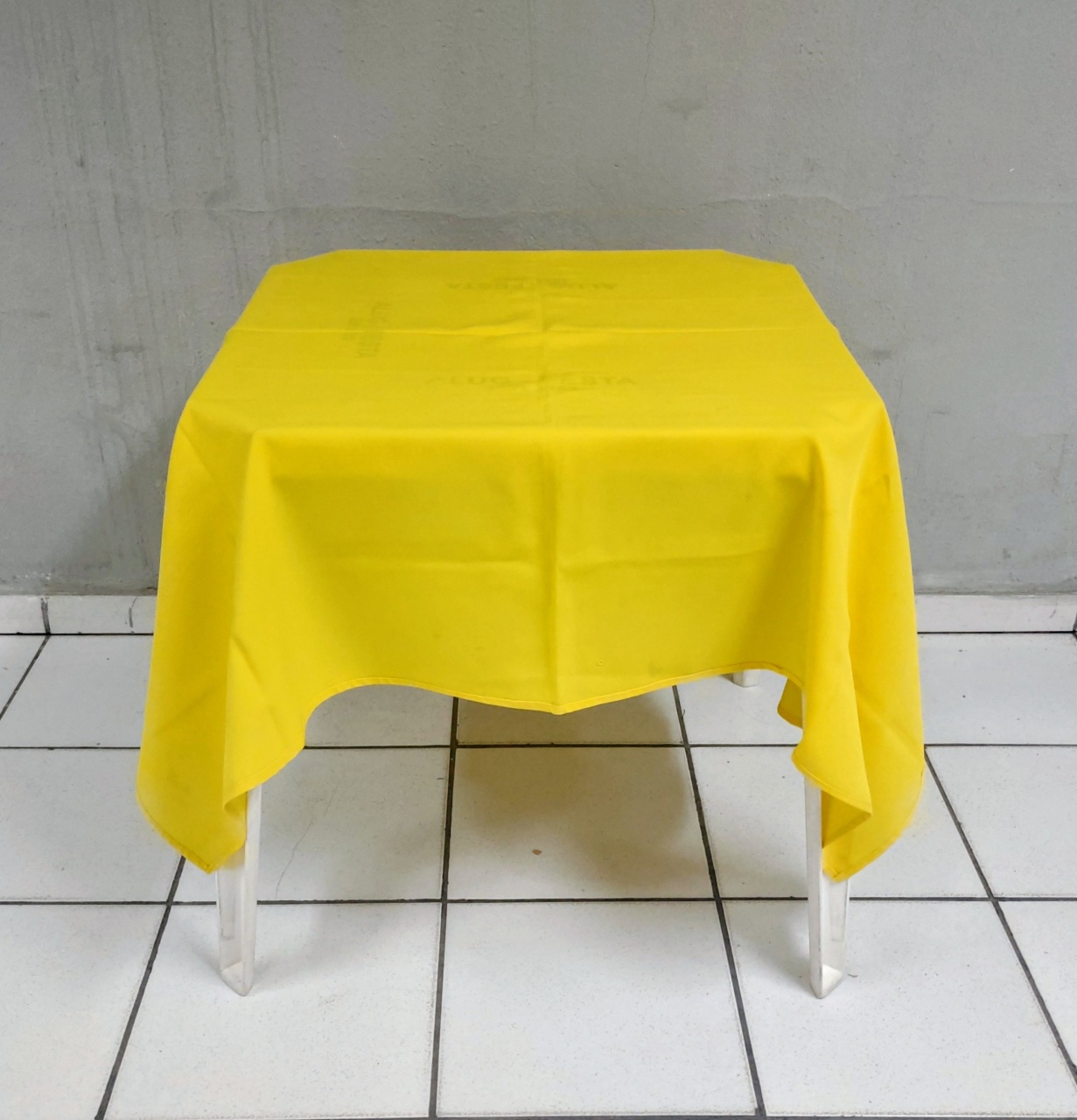 Tampo Amarelo Escuro - BBFestasAluguel 