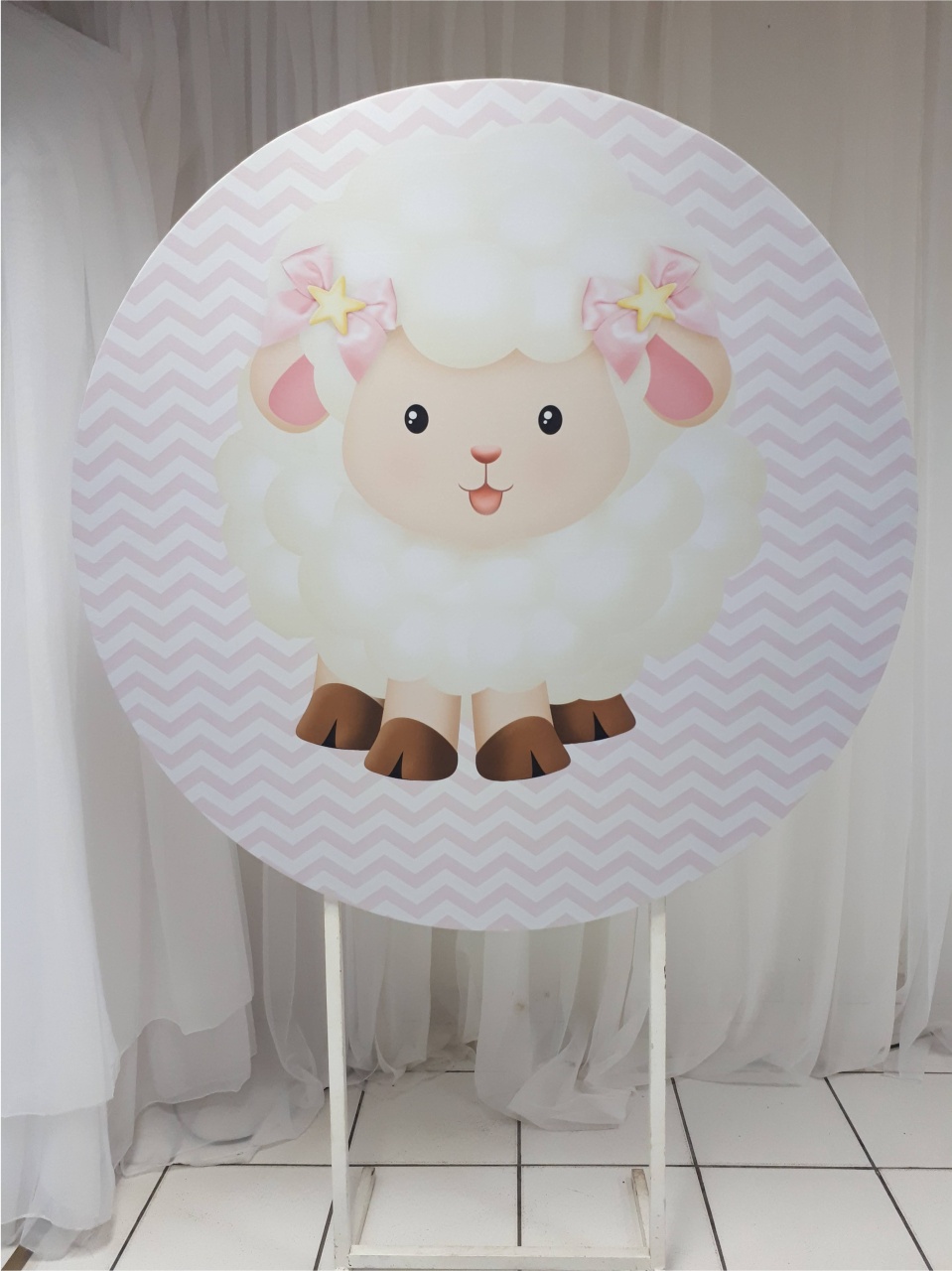Painel Sublimado Redondo Ovelhinha 1,30Cm  - BB Festas Aluguel 