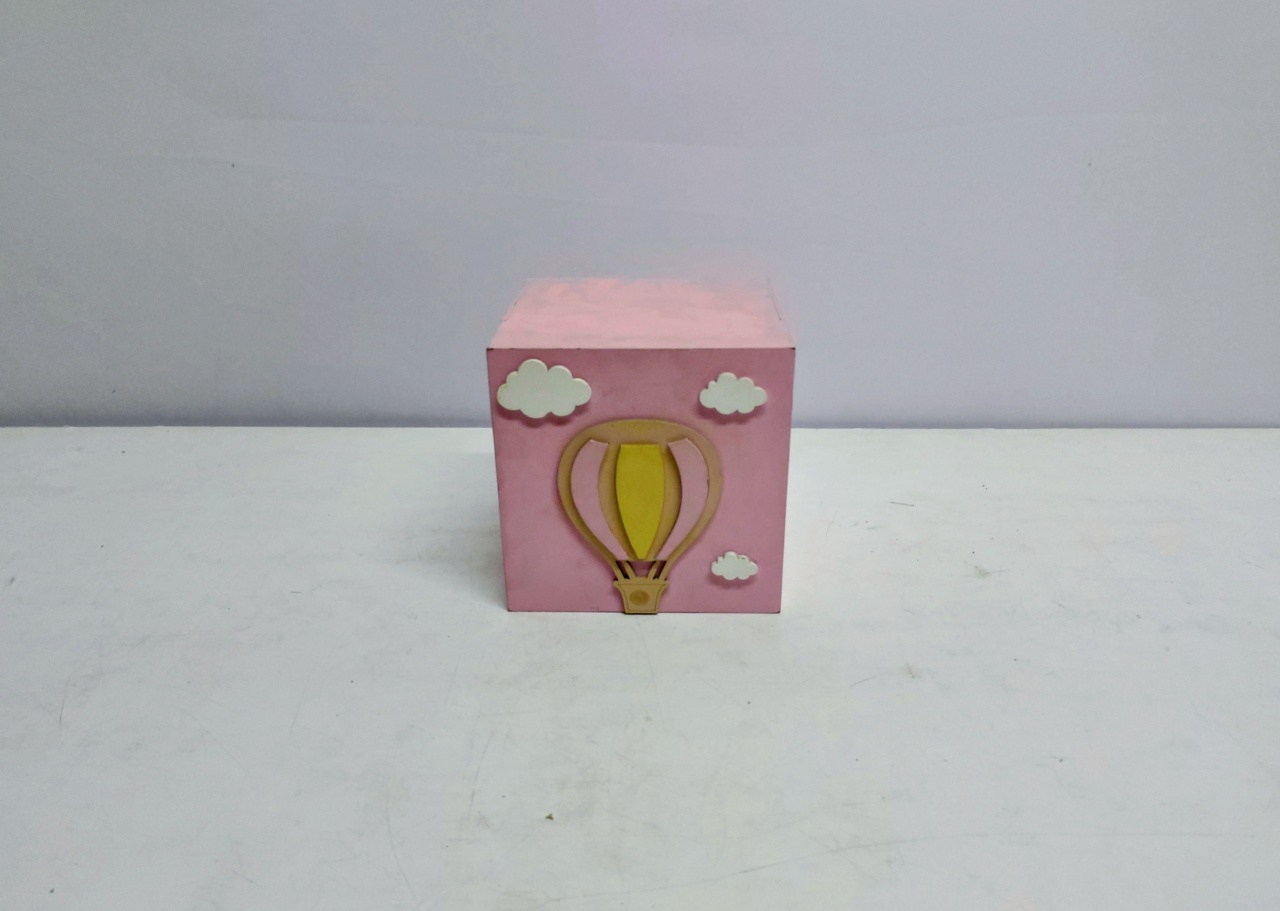 Cubo Balão Rosa 15Cm Alt X 15Cm X 15Cm  - BB Festas Aluguel 